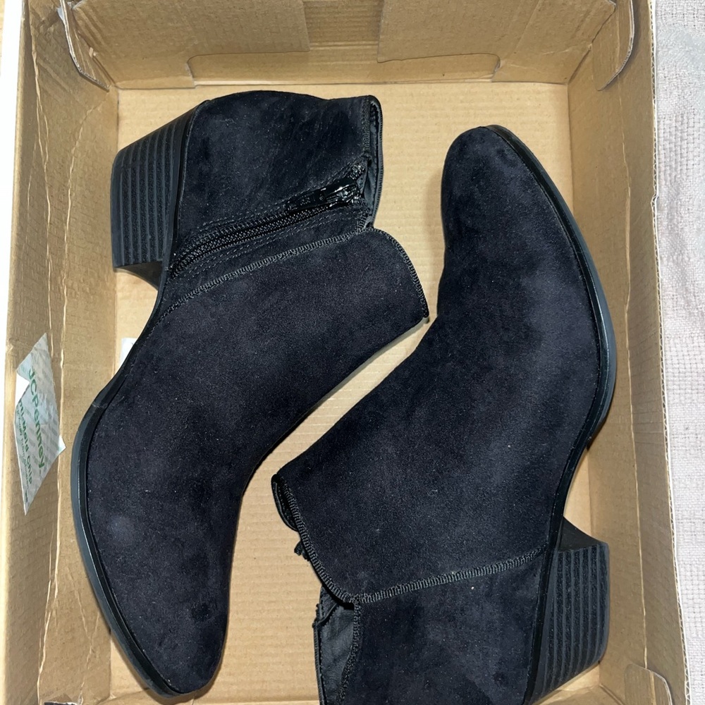 Ana black booties